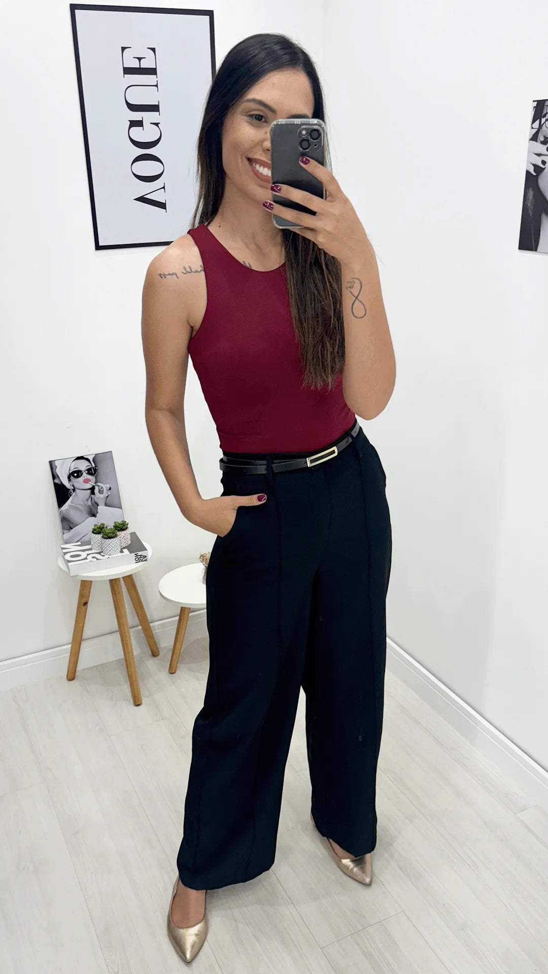 Calça pantalona com cinto, Bege, feito com tecido Poliéster com elastano, disponível na DuoAnge Store em Umuarama