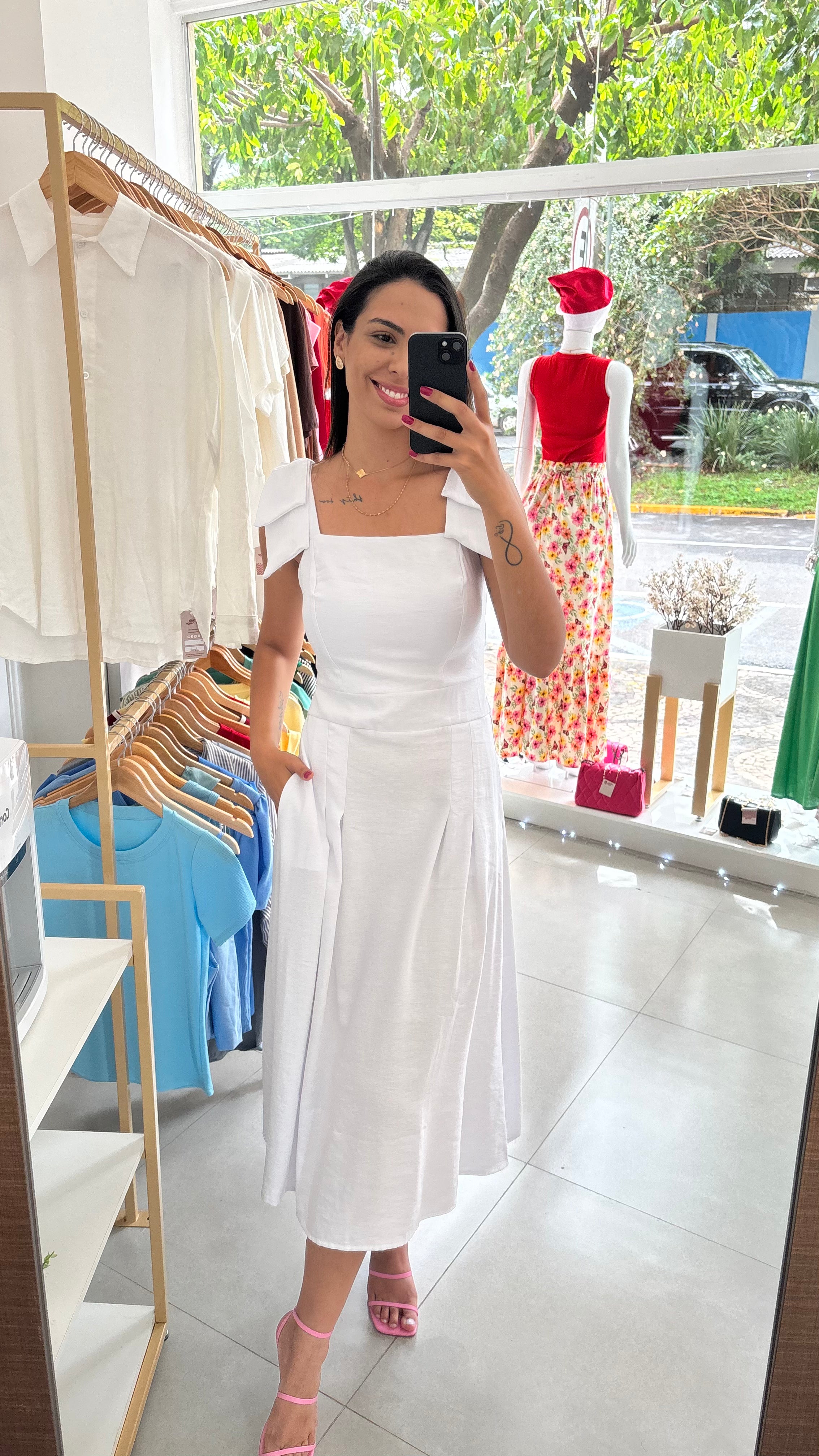 Vestido com laço
