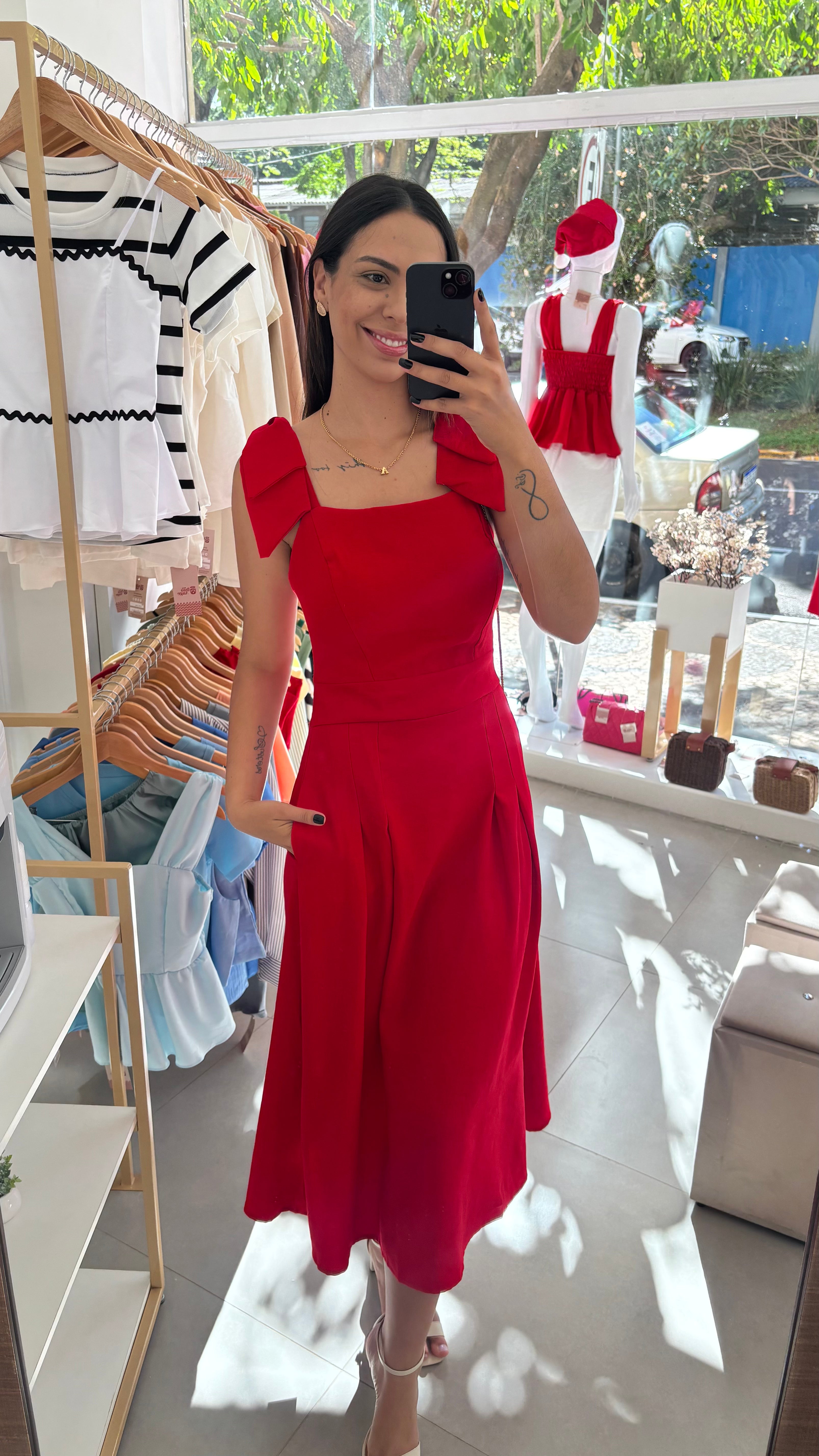 Vestido com laço
