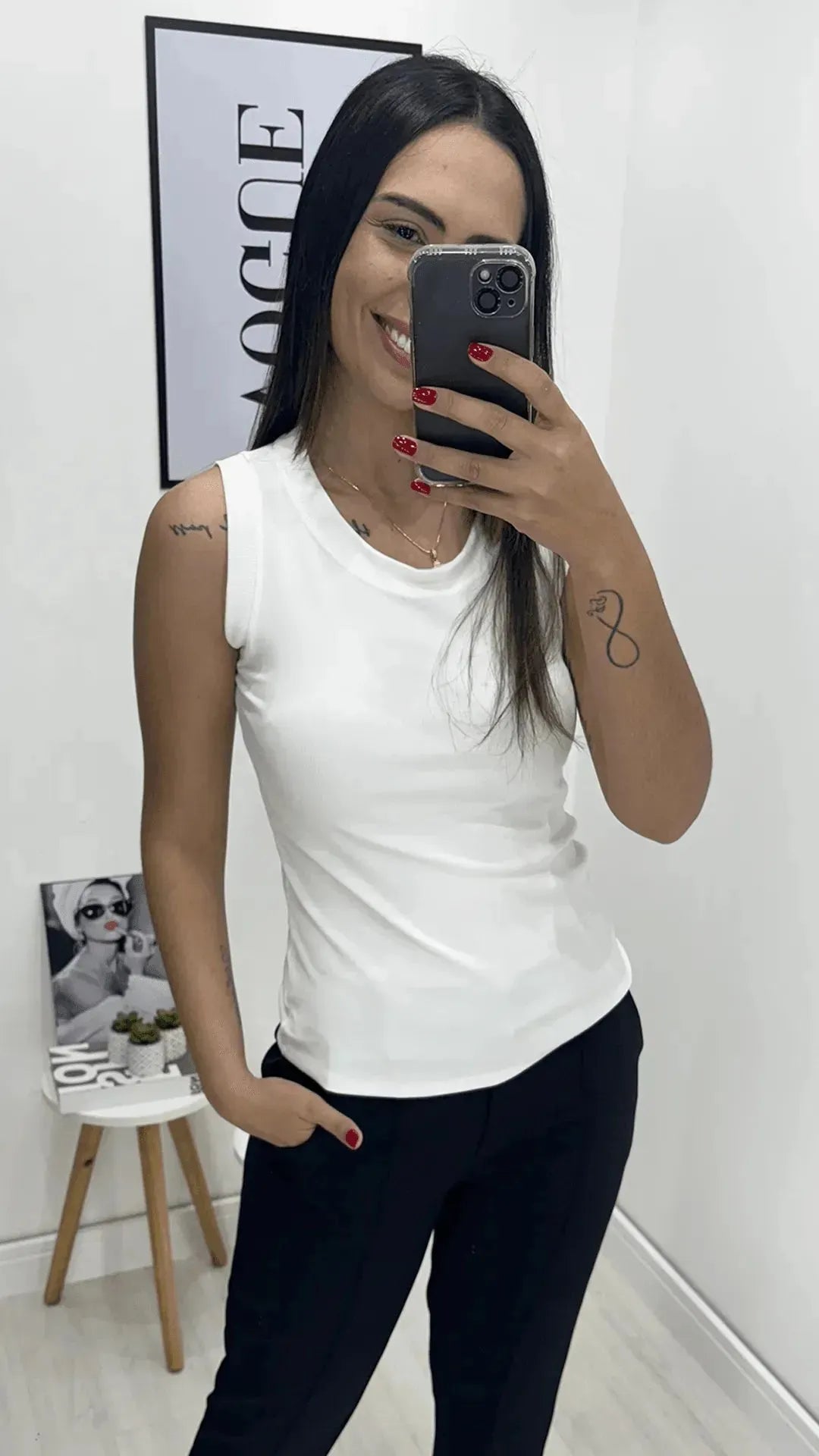 Regata canelada, Branco, feito com tecido Canelado, disponível na DuoAnge Store em Umuarama