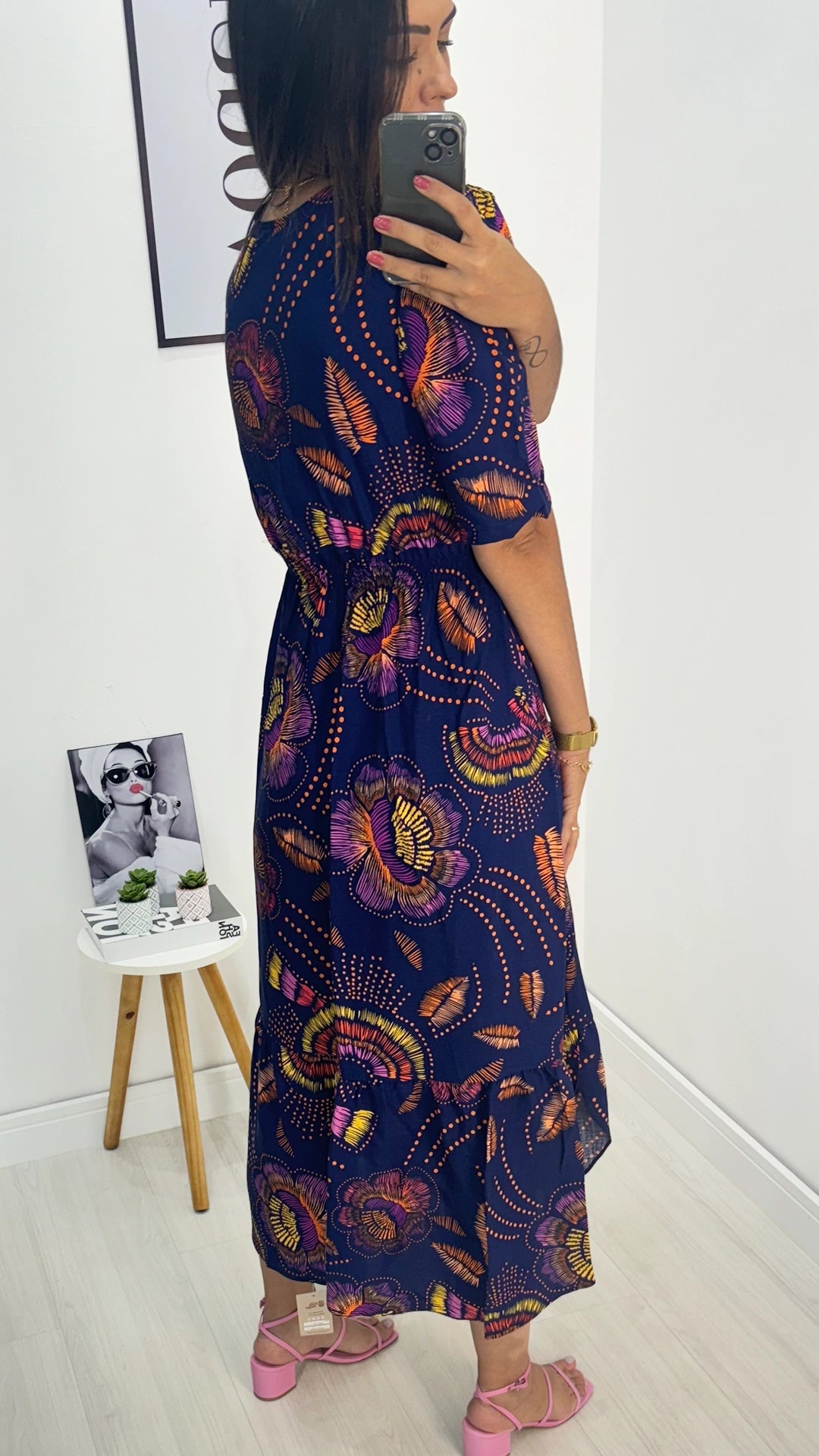 Vestido estampado com manga,  disponível na DuoAnge Store em Umuarama